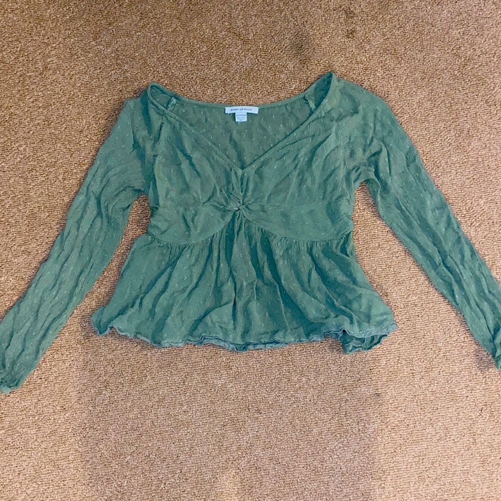 XS American Eagle lightly worn blouse. No damage